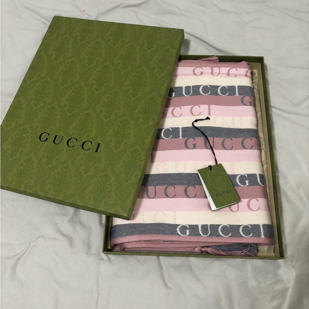Gucci Striped Pink and Gray Scarf